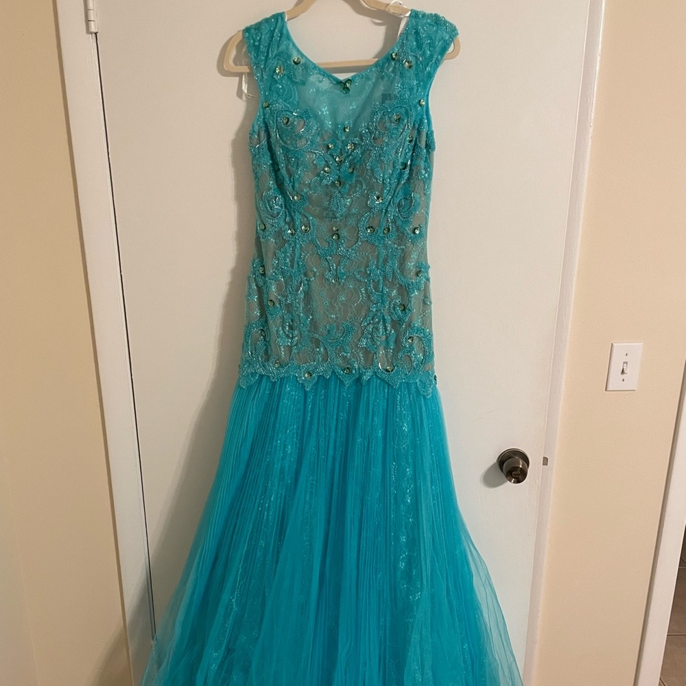 Sherri Hill pageant gown style 2981 new with tags size 10